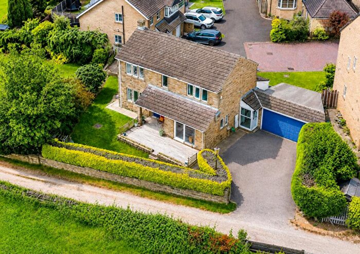 4 Bedroom Detached House For Sale In Furnace Lane, Birkenshaw, Bradford, West Yorkshire, BD11