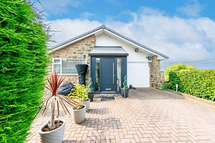 4 Bedroom Detached House For Sale In The Croft, Tingley, Wakefield, WF3