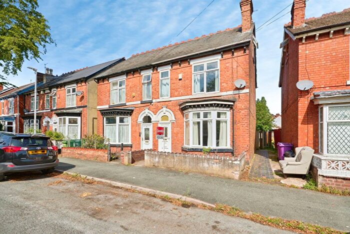 4 Bedroom Semi-Detached House For Sale In Avondale Road, Newbridge, Wolverhampton, WV6