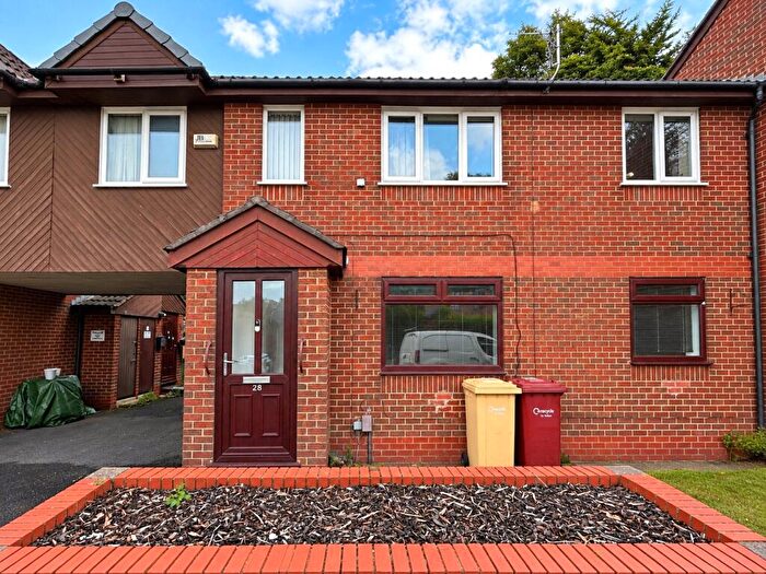 1 Bedroom Apartment For Sale In Ivanhoe Court, Bolton, Greater Manchester, BL3