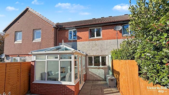 3 Bedroom Terraced House For Sale In Douglass Road, Plymouth, PL3