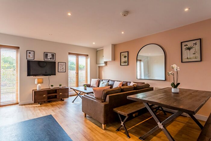 8 Bedroom Flat To Rent In St Hilds Lane, Durham, DH1