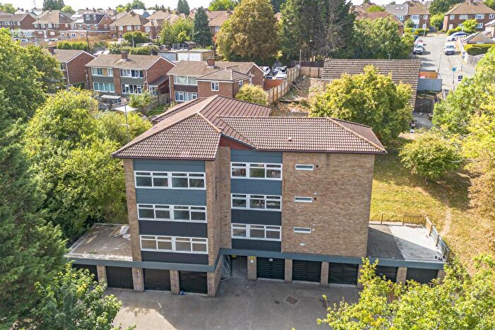 2 Bedroom Apartment To Rent In Pettifer Way, High Wycombe, HP12
