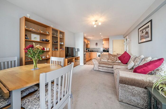 1 Bedroom Flat For Sale In Tylers Ride, South Woodham Ferrers, Chelmsford, CM3