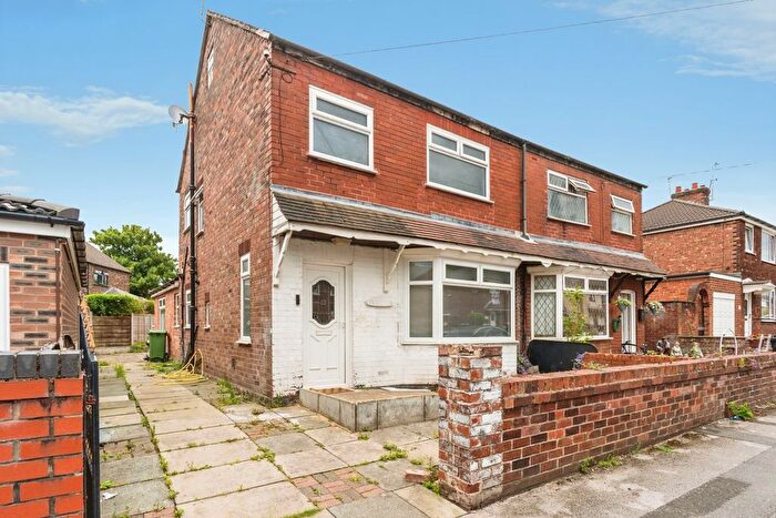 4 Bedroom Semi-Detached House For Sale In Fitzherbert Street, Warrington, Cheshire, WA2