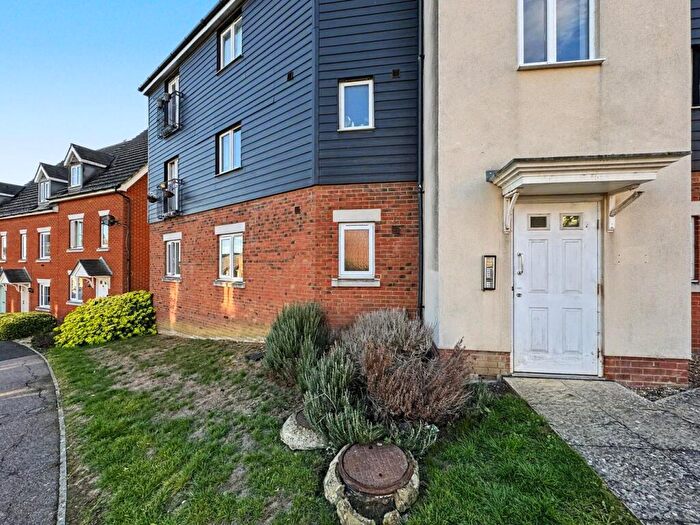 2 Bedroom Apartment For Sale In Phoenix Way, Stowmarket, IP14