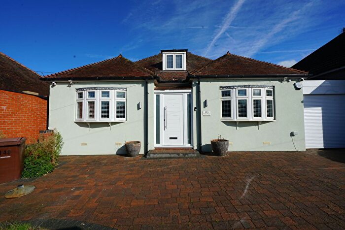 3 Bedroom Bungalow To Rent In Lodge Lane, Grays, RM16