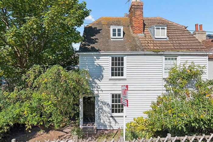 3 Bedroom Semi-Detached House For Sale In Middle Wall, Whitstable, CT5
