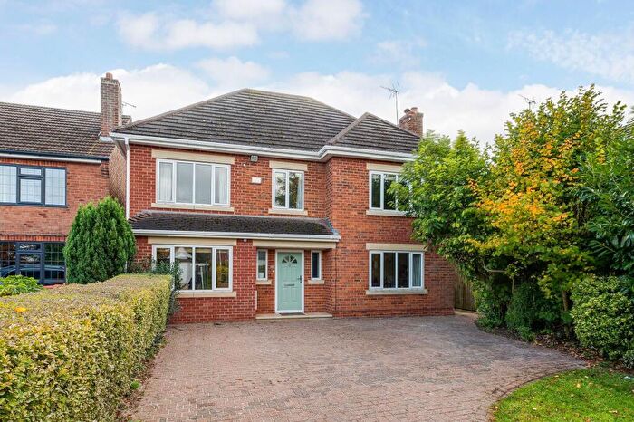 4 Bedroom Detached House For Sale In Upton Lane, Upton, CH2