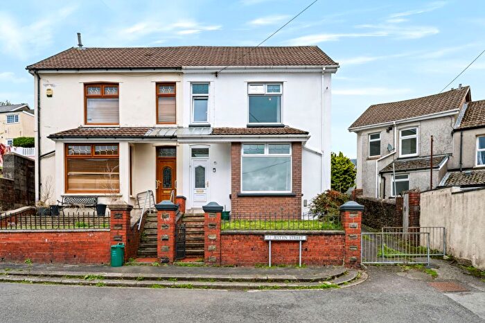 3 Bedroom Semi-Detached House For Sale In Jestyn Street, Porth, CF39