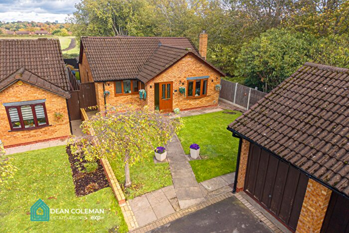 2 Bedroom Bungalow For Sale In High Heath Close, Bournville, B30