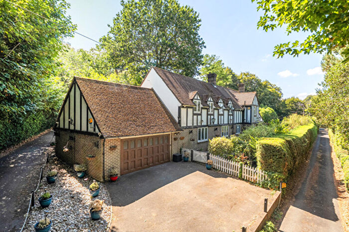 4 Bedroom House For Sale In Redhill Common, Redhill, RH1