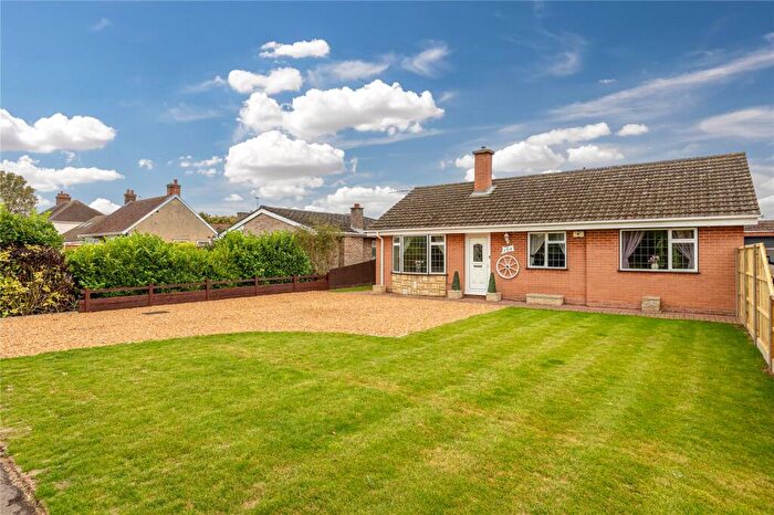 3 Bedroom Bungalow For Sale In Cotton End Road, Wilstead, Bedfordshire, MK45