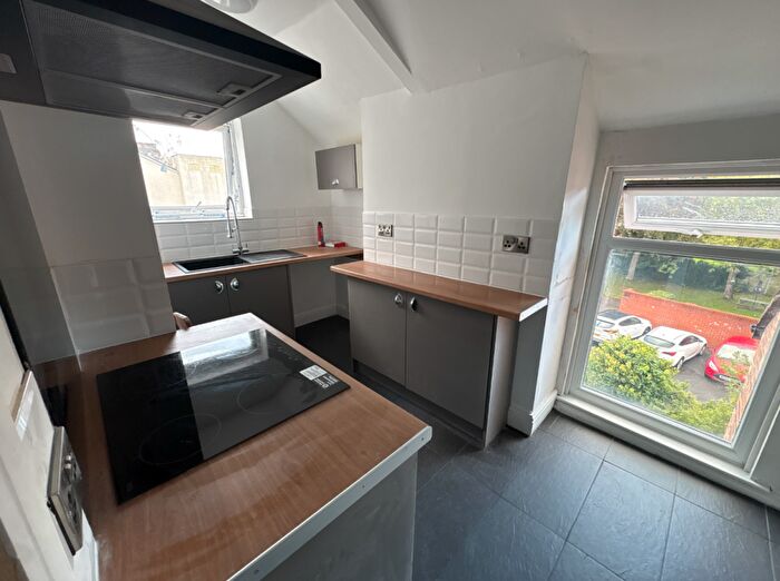 2 Bedroom Flat To Rent In Hartington Road, Smithdown, Liverpool, L8