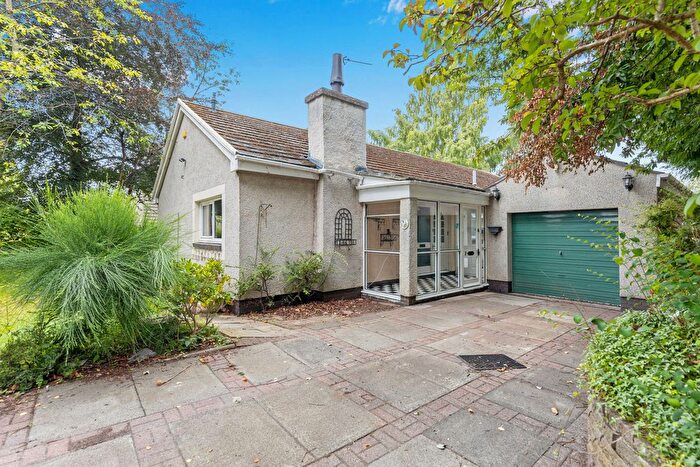 3 Bedroom Detached House For Sale In Upper Broomieknowe, Lasswade, Midlothian, EH18