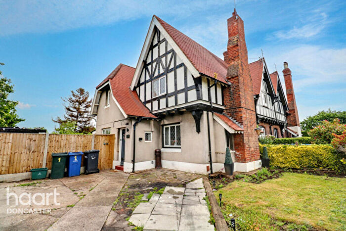 2 Bedroom End Of Terrace House For Sale In Station Road, Rossington, Doncaster, DN11