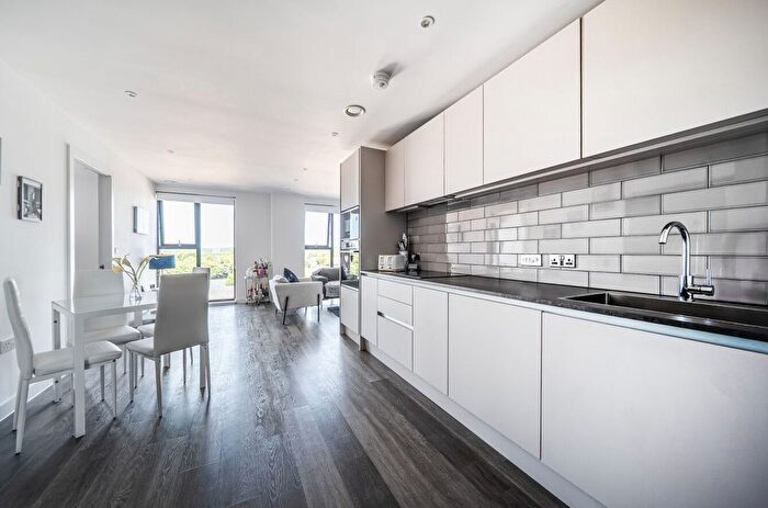1 Bedroom Flat For Sale In High Definition, Red, Media City, M50