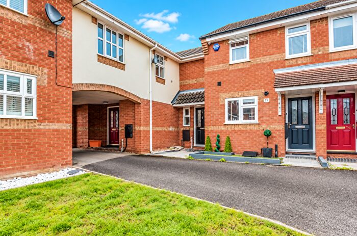 1 Bedroom Flat To Rent In Northampton Grove, Basildon, SS16