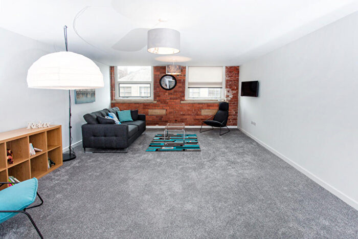 1 Bedroom Apartment To Rent In Balme Street, City Centre, Bradford, BD1