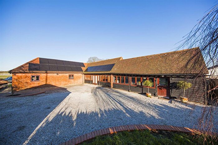 3 Bedroom Detached House For Sale In Tonbridge, West Kent, TN12