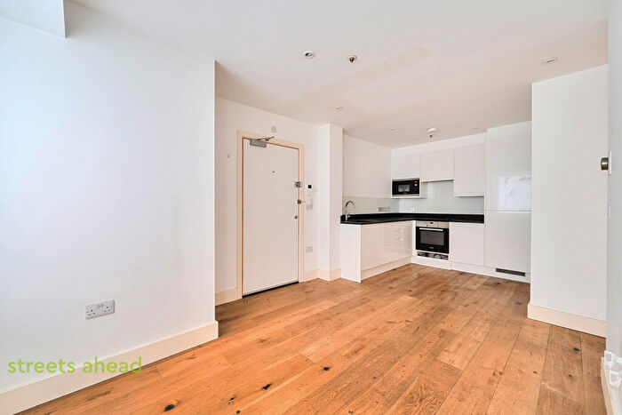 1 Bedroom Apartment To Rent In High Street, Croydon, CR0