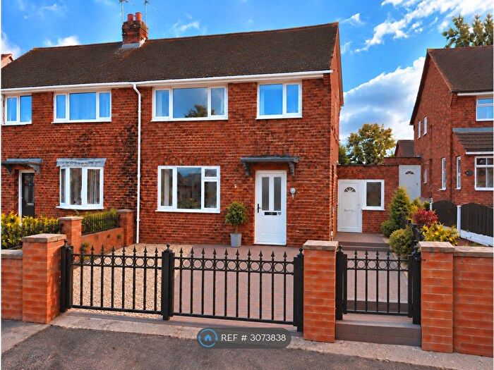 3 Bedroom Semi-Detached House To Rent In Burntwood Crescent, Rotherham, S60