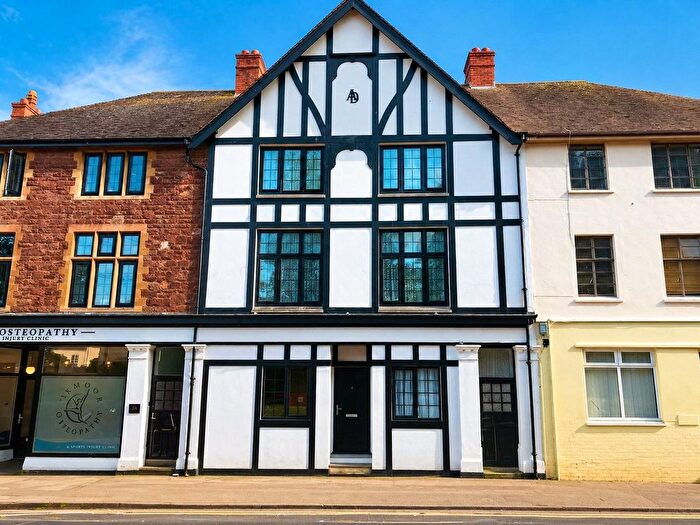 2 Bedroom Flat For Sale In Parkhouse Road, Minehead, Somerset, TA24