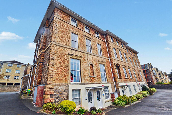 1 Bedroom Flat To Rent In Bellevue Road, Clevedon, BS21