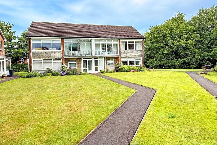 2 Bedroom Flat For Sale In Granby Park, Harrogate, HG1