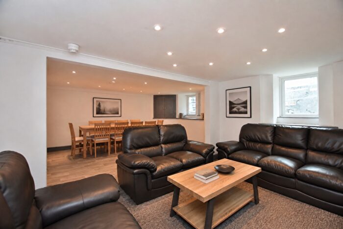 11 Bedroom Terraced House To Rent In West Park, Bristol, BS8