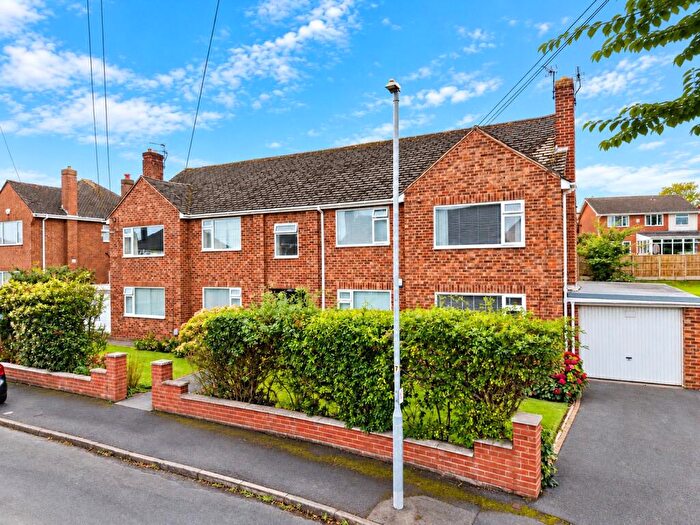 2 Bedroom Apartment For Sale In Sandstone Drive, Wirral, Merseyside, CH48