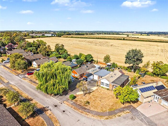 3 Bedroom Bungalow For Sale In Raffin Park, Datchworth, Hertfordshire, SG3