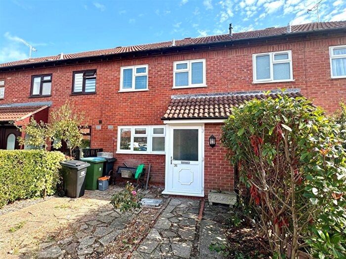 2 Bedroom Terraced House To Rent In Church Road, Rustington, Littlehampton, BN16