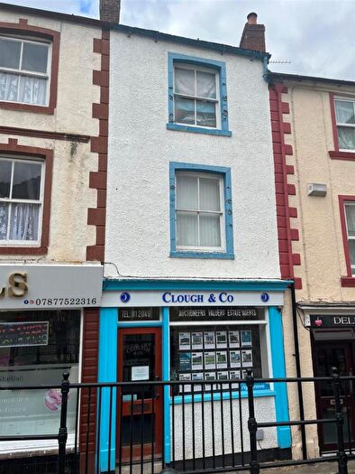 Detached House For Sale In High Street, Denbigh, LL16