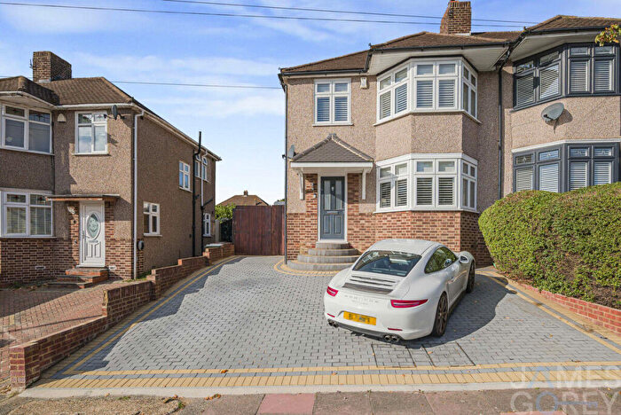 3 Bedroom Semi-Detached House For Sale In Kimberley Drive, Sidcup, DA14