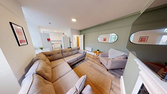 6 Bedroom Flat To Rent In Flat, , St Nicholas Street, BS1