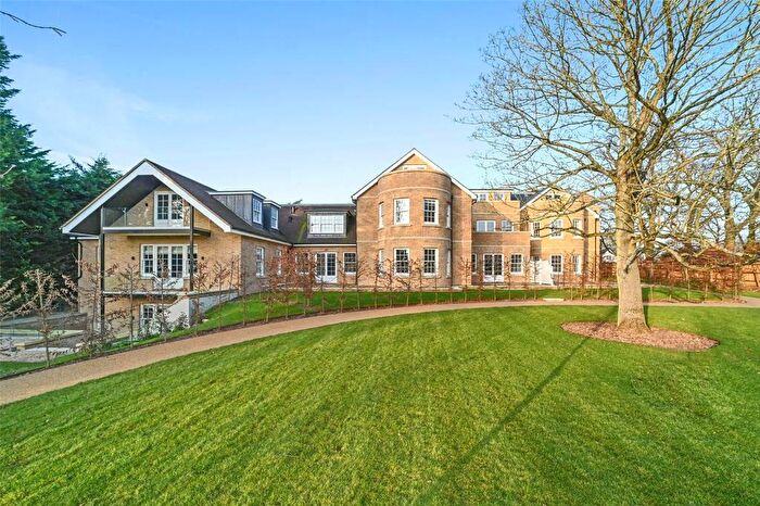 3 Bedroom Apartment To Rent In Mill Road, Stock, CM4