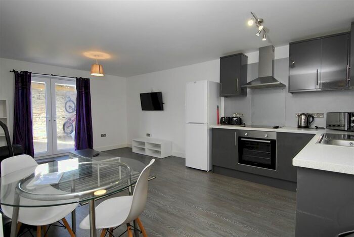 2 Bedroom Flat To Rent In Belgrave Manor Apt, Plymouth, PL4