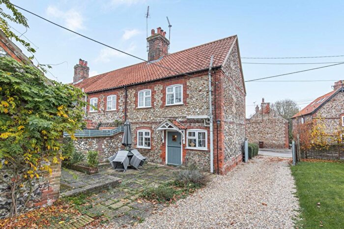 2 Bedroom End Of Terrace House To Rent In Hellhoughton, NR21