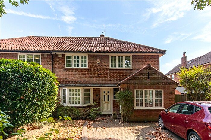 4 Bedroom Semi-Detached House For Sale In Lake Road, Wimbledon, SW19