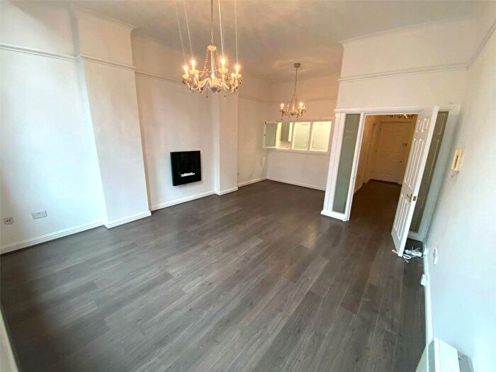 1 Bedroom Apartment To Rent In Chepstow Street, Manchester, Greater Manchester, M1
