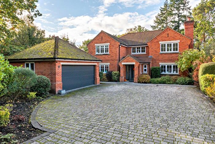 5 Bedroom Detached House To Rent In Upper Chobham Road, Camberley, GU15