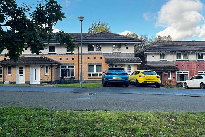 3 Bedroom End Of Terrace House For Sale In , Barlia Terrace, Glasgow, G45