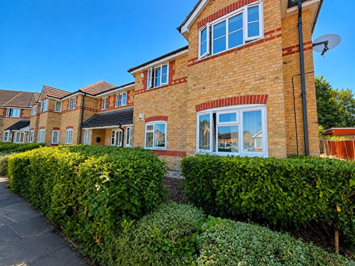 1 Bedroom Apartment For Sale In Larkspur Gardens, Luton, Bedfordshire, LU4