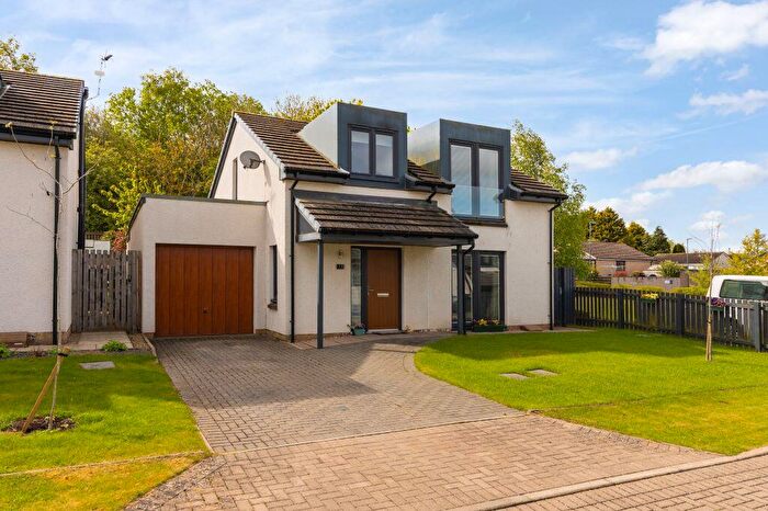 4 Bedroom Detached House For Sale In Castle View Court, Cousland, EH22