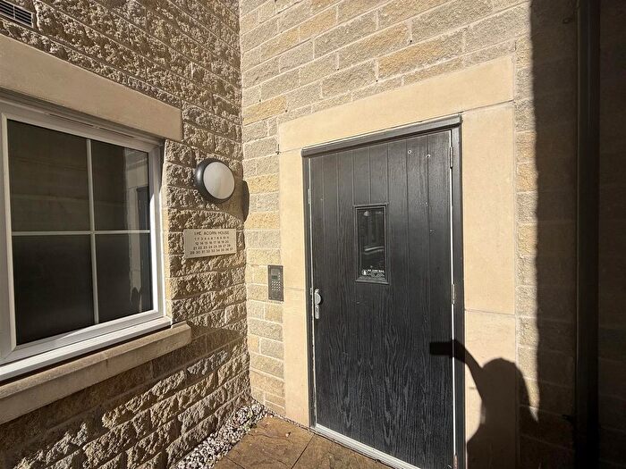 2 Bedroom Flat For Sale In Bramble Court, Millbrook, Stalybridge, SK15
