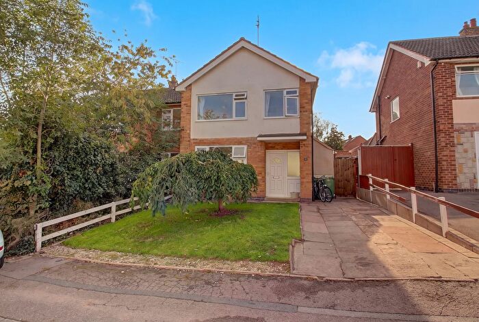3 Bedroom Semi-Detached House For Sale In Coltbeck Avenue, Narborough, LE19