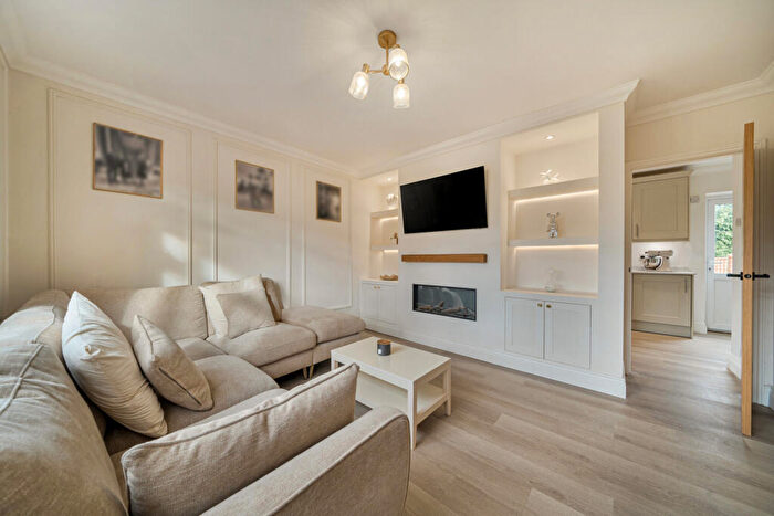 3 Bedroom Terraced House For Sale In Curtismill Way, Orpington, BR5