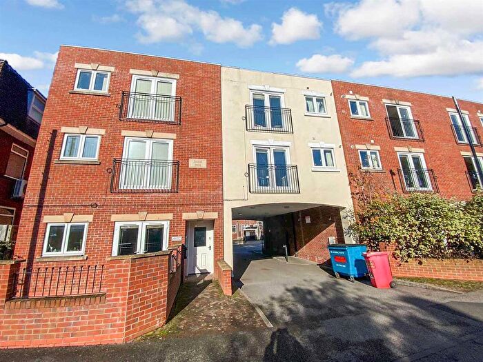 2 Bedroom Flat To Rent In Blondvil Street, Coventry, CV3