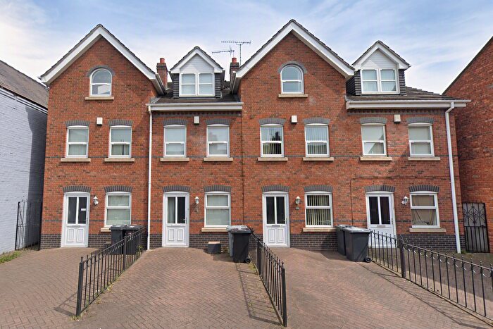 4 Bedroom House To Rent In Chambers Street, Crewe, CW2